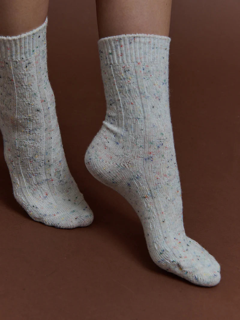 Cable Crew Socks White Fleck