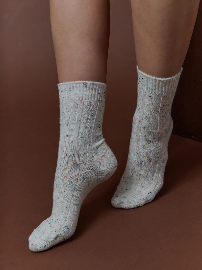 Cable Crew Socks White Fleck