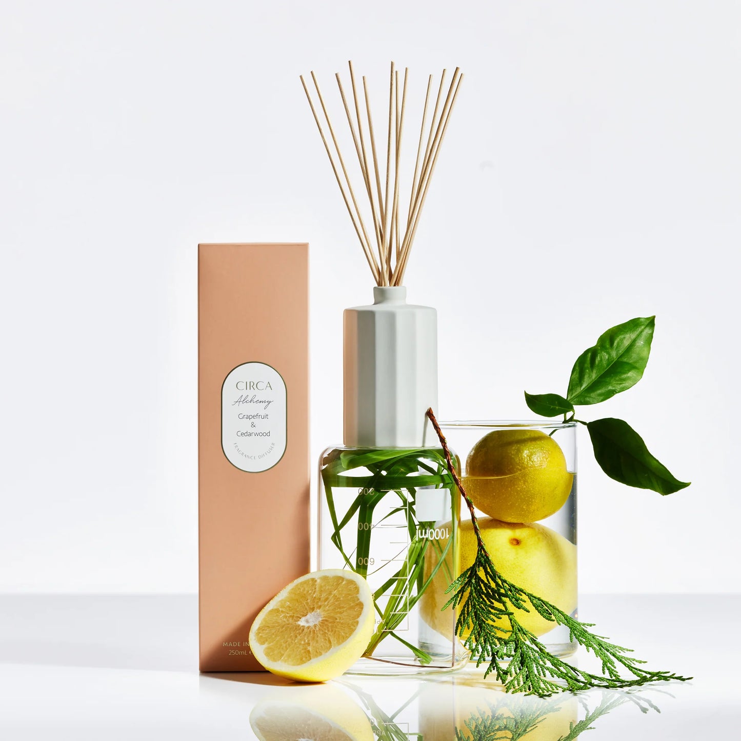 Grapefruit and Cedarwood Circa Alchemy Diffuser 250ml